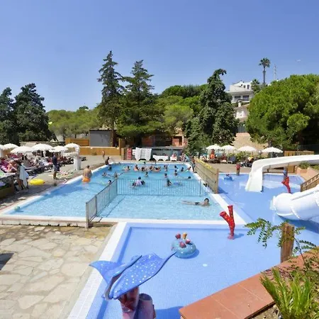 Camping Senia Cala Canyelles * Lloret de Mar