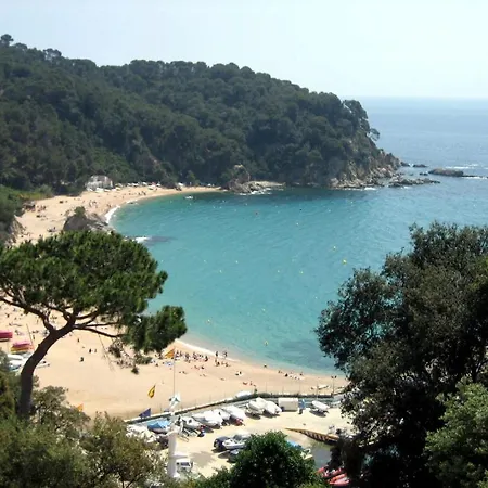 Senia Cala Canyelles 营地
