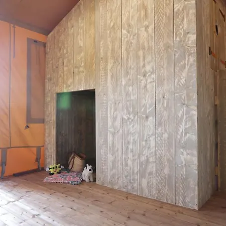 Senia Cala Canyelles Camping