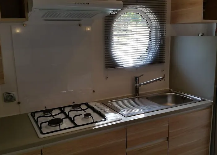 Senia Cala Canyelles Camping